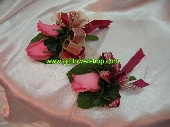 C013玫瑰襟花